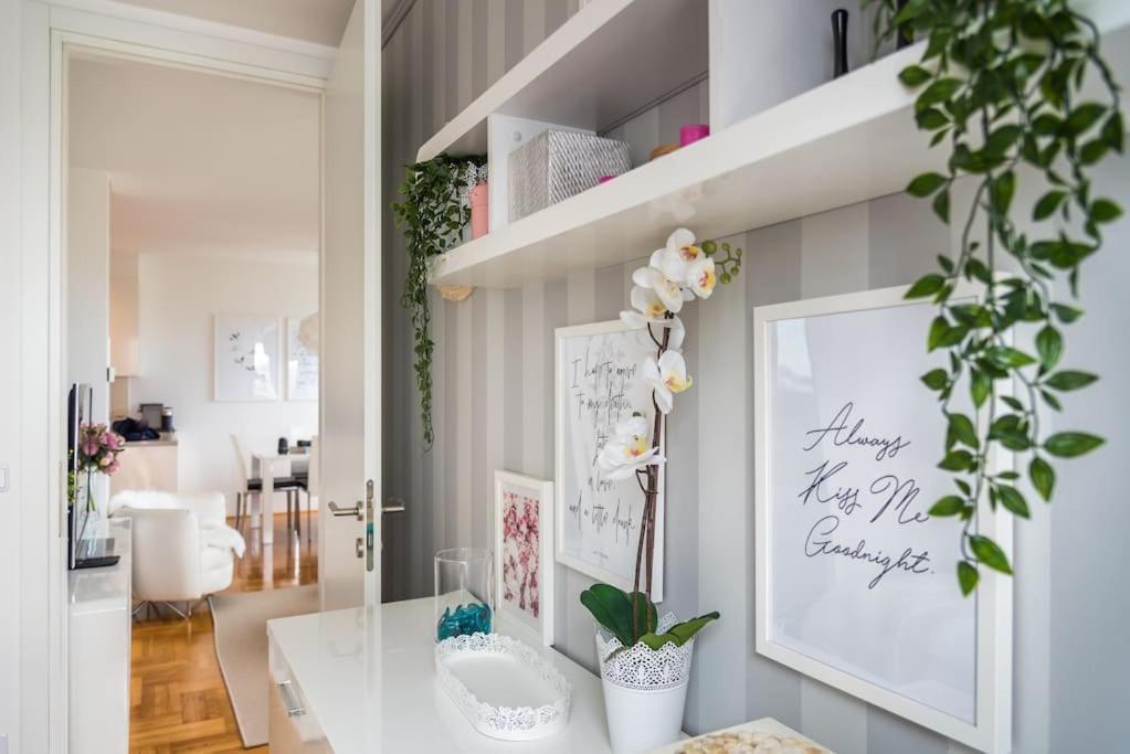 Luxury Cozy Apartment Mila Zagabria Esterno foto